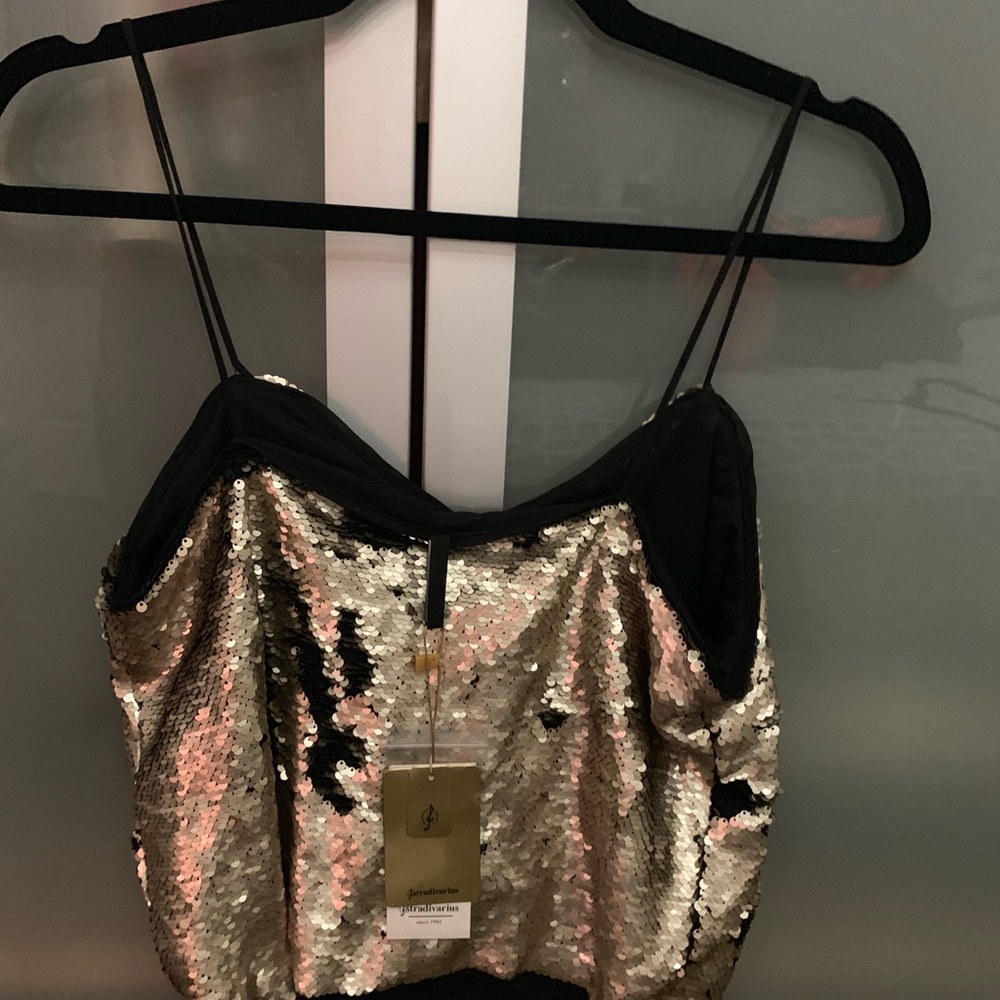 Hot sequence top